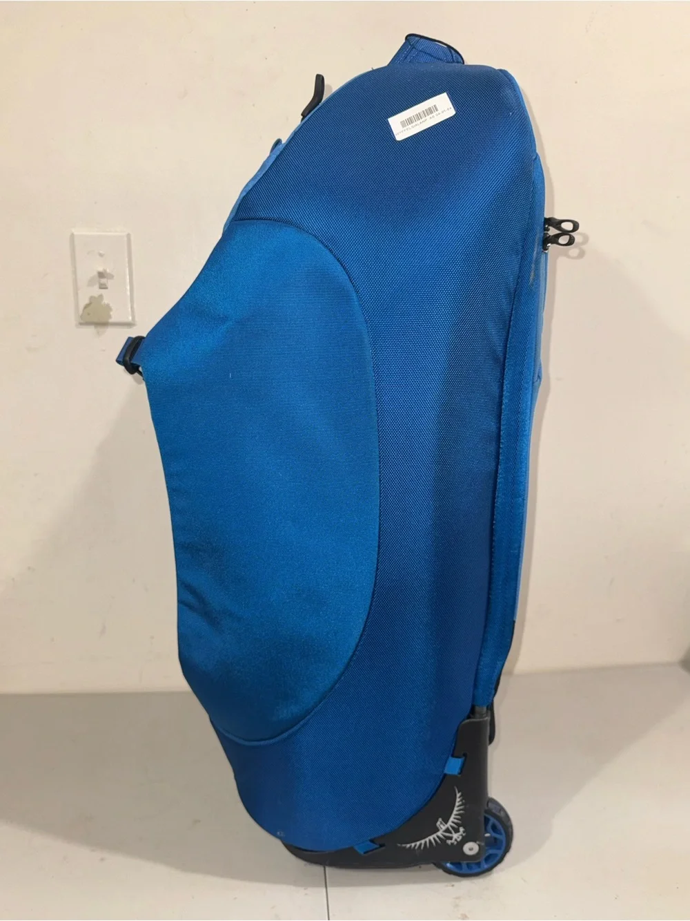 OSPREY Teal Blue Rolling Travel Pack